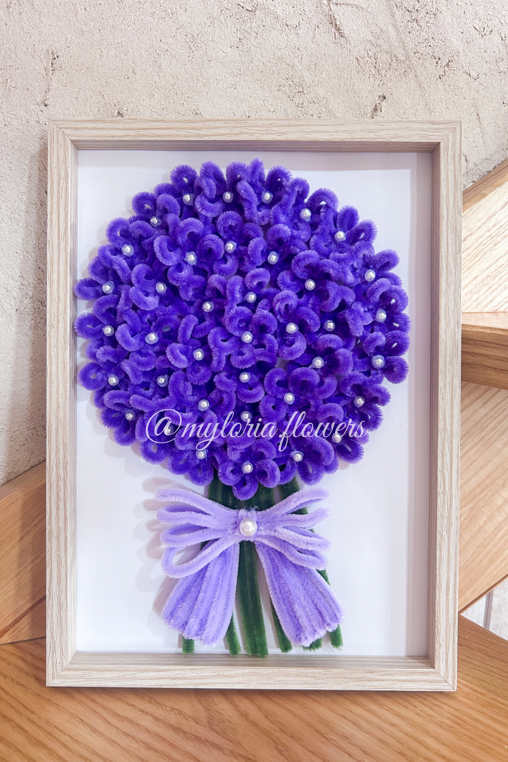 Cadre décoratif floral violet