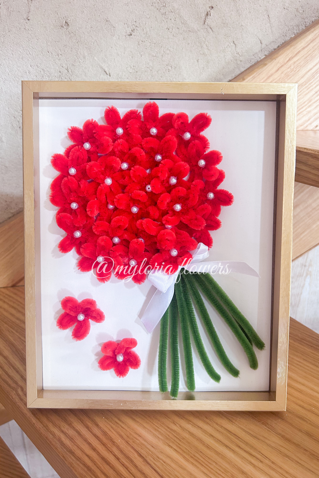 Cadre décoratif floral rouge
