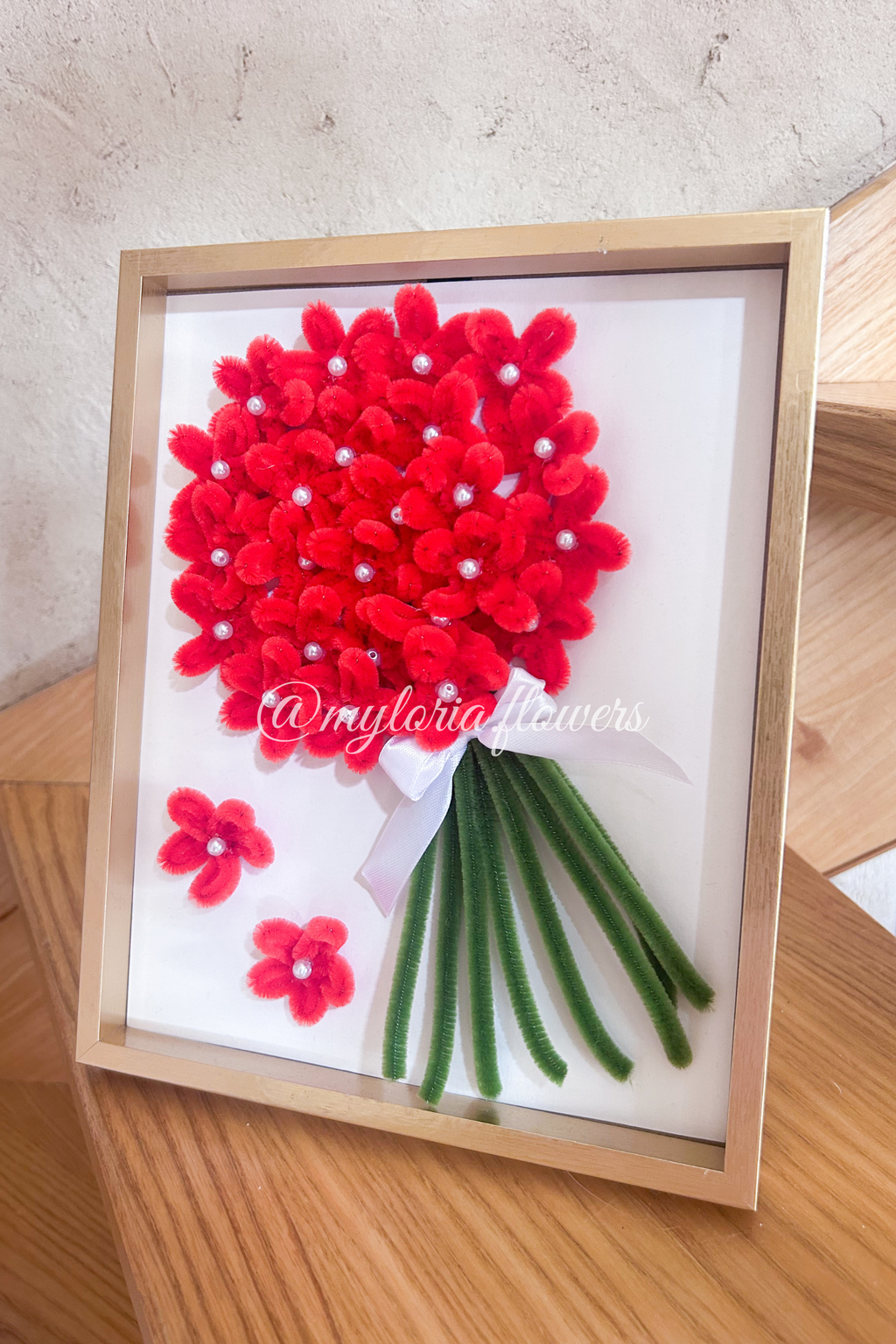 Cadre décoratif floral rouge