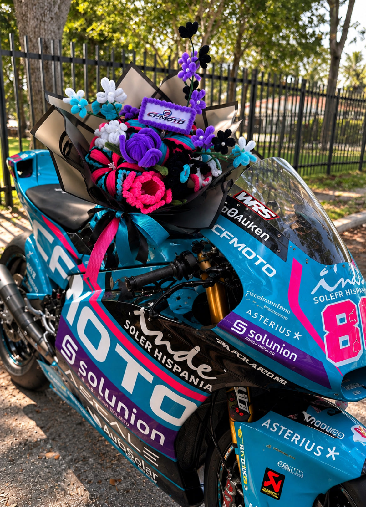 Bouquet CFMOTO personnalisé