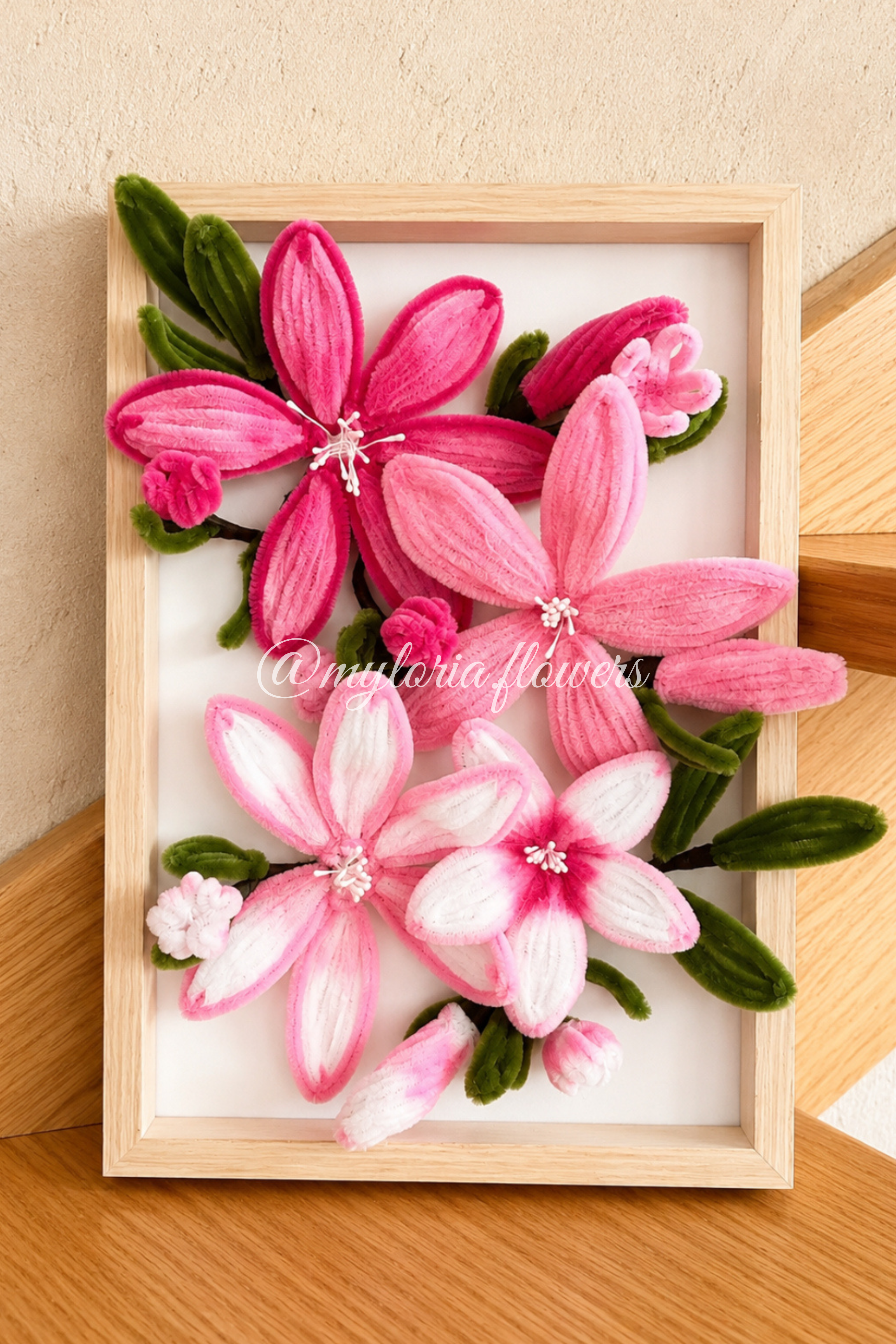 Cadre décoratif de lys roses