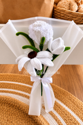 Bouquet de fleurs éternelles blanches