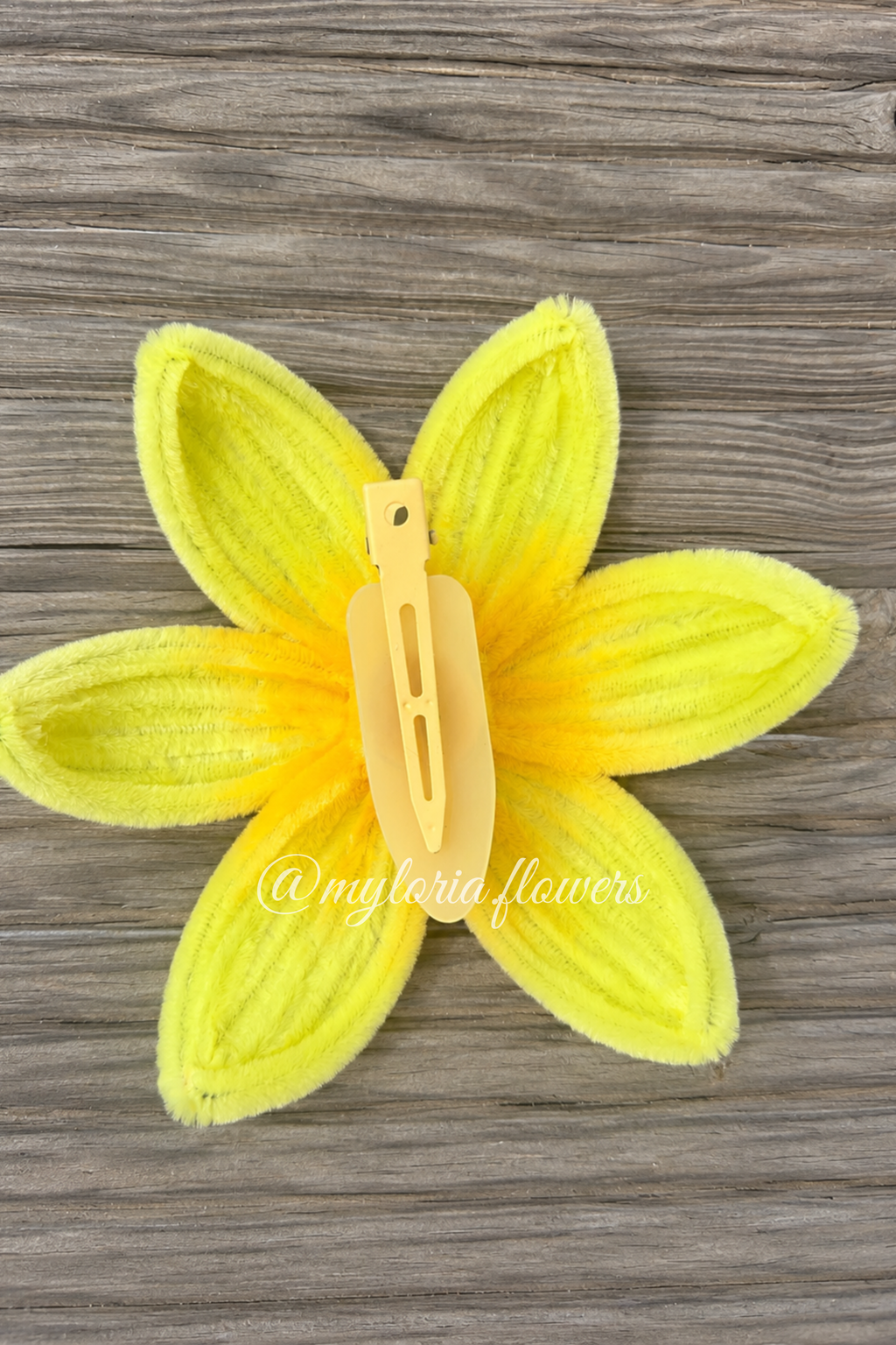 Barrette Lys jaune